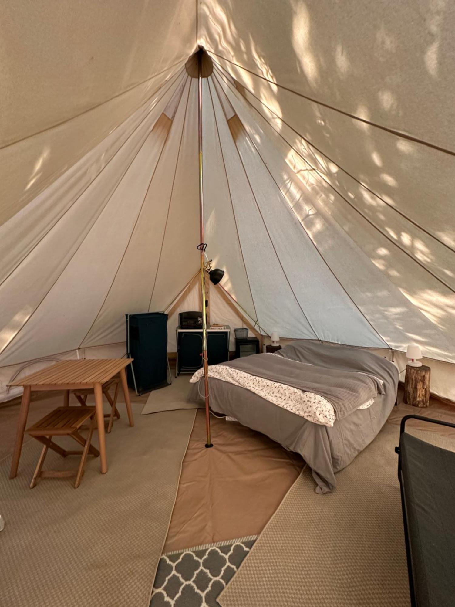 Hotel Grand Tepee Glamping Pour 2 à Saint-Lyphard Extérieur photo